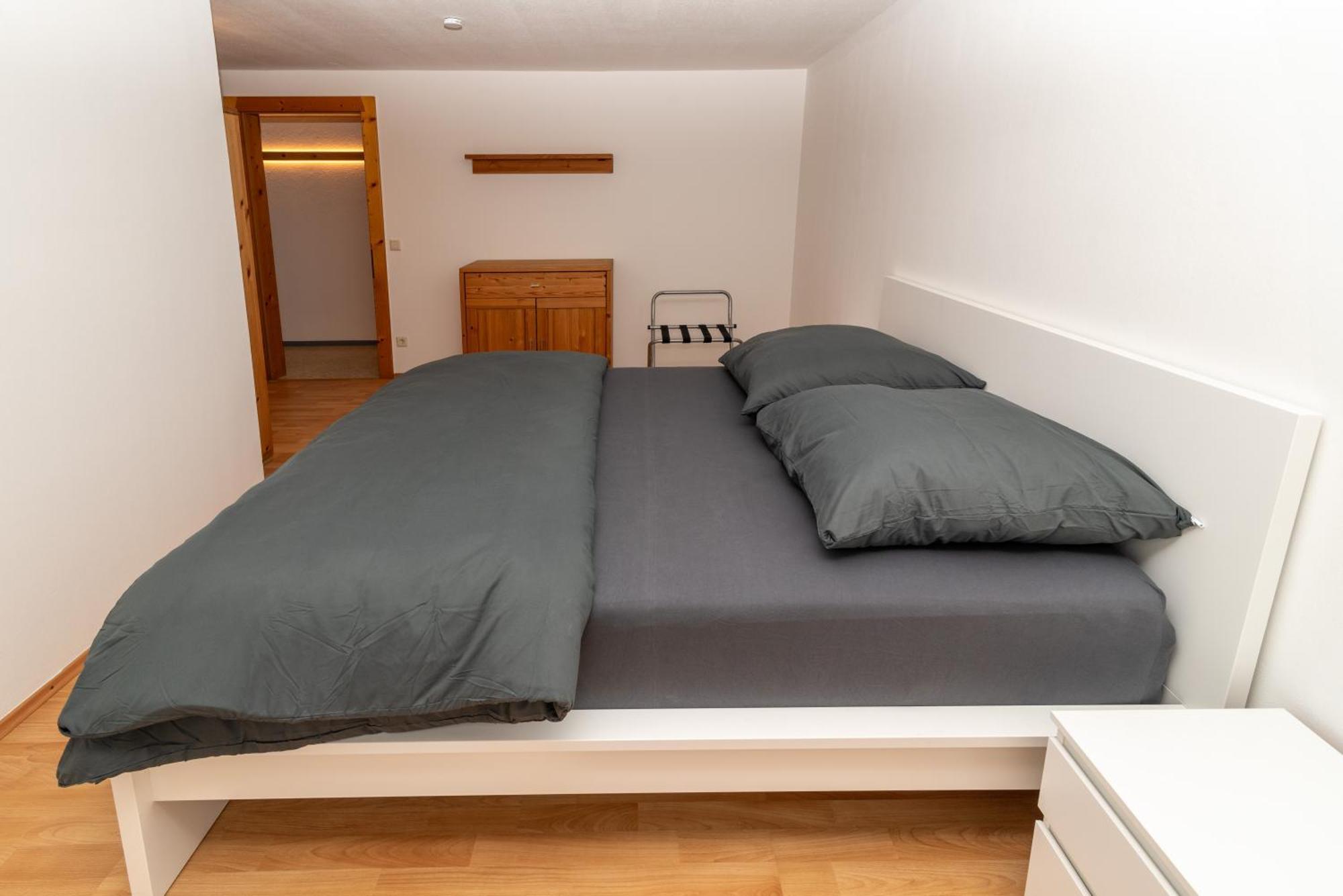 Crimson Cottage Apartments Dornbirn Exterior photo